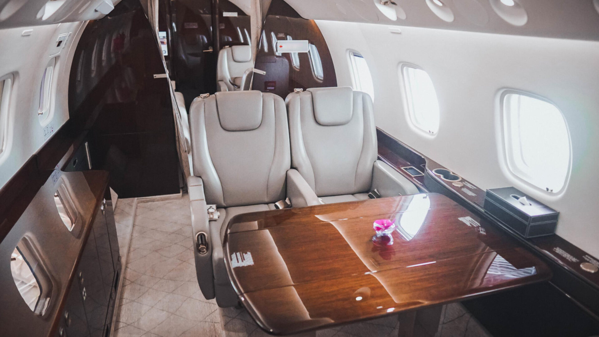 2016 Embraer Legacy 650 - ArcosJet