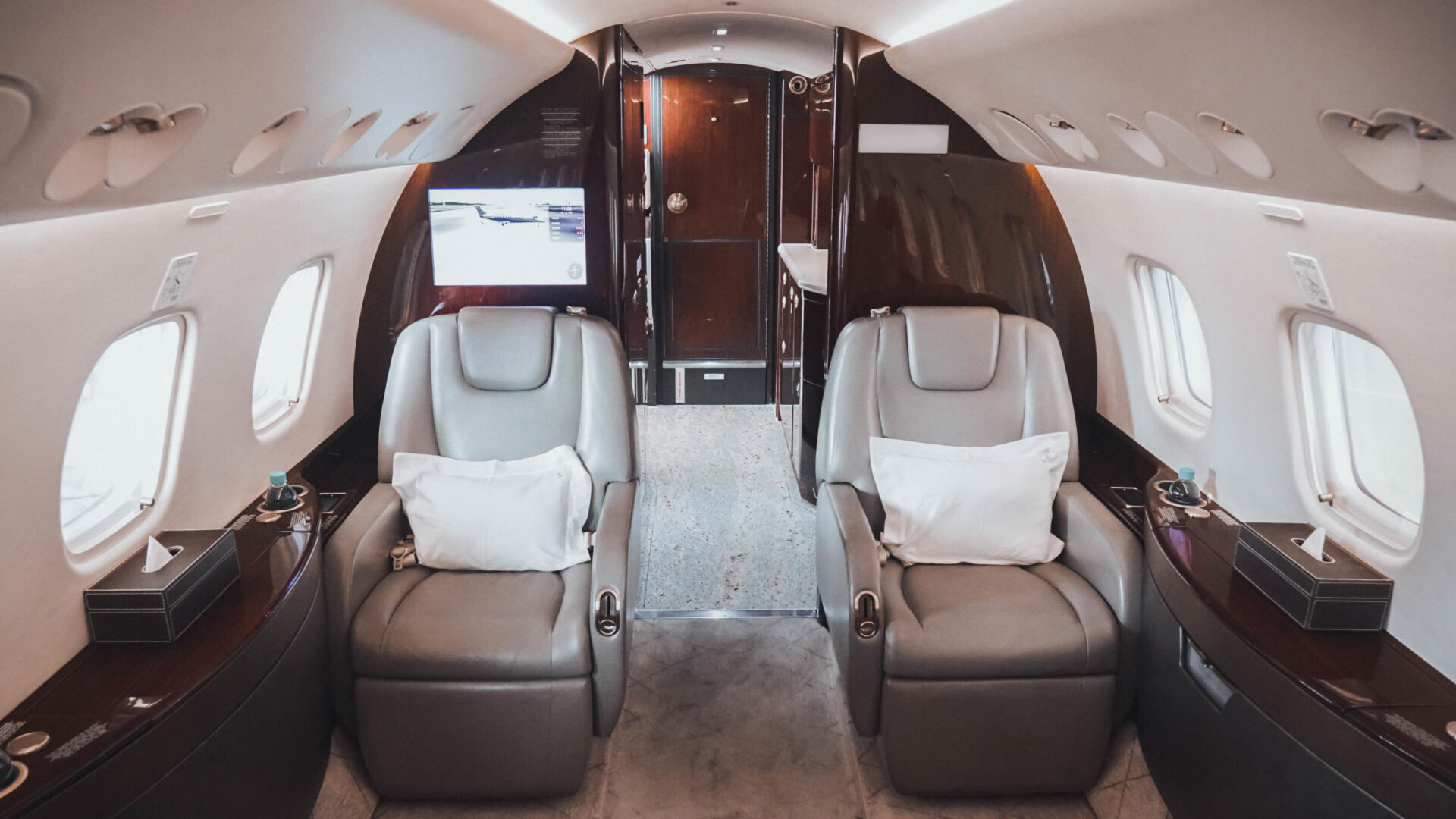 2016 Embraer Legacy 650 - ArcosJet